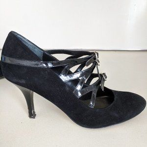 Nine West Suede Strappy Heel, size 8